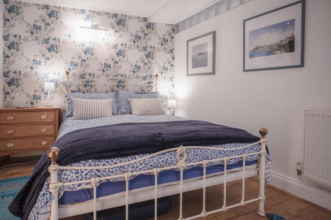 Goscar Court - 1 Bedroom Apartment - Тенби Экстерьер фото