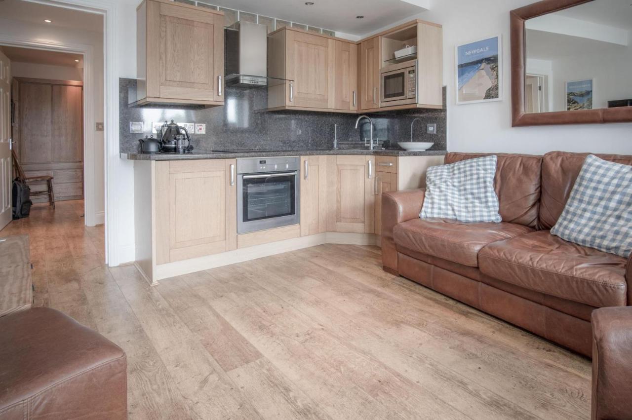 Goscar Court - 1 Bedroom Apartment - Тенби Экстерьер фото