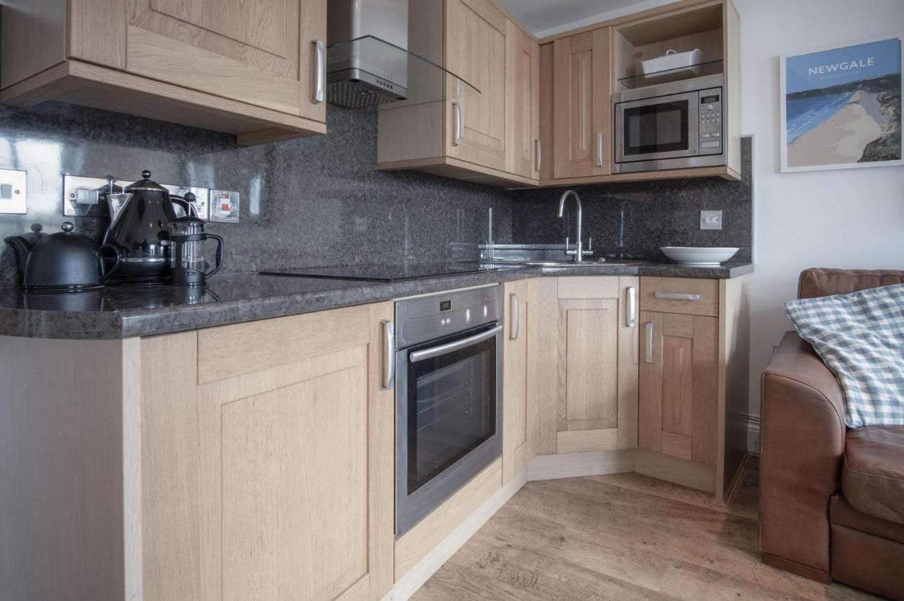 Goscar Court - 1 Bedroom Apartment - Тенби Экстерьер фото