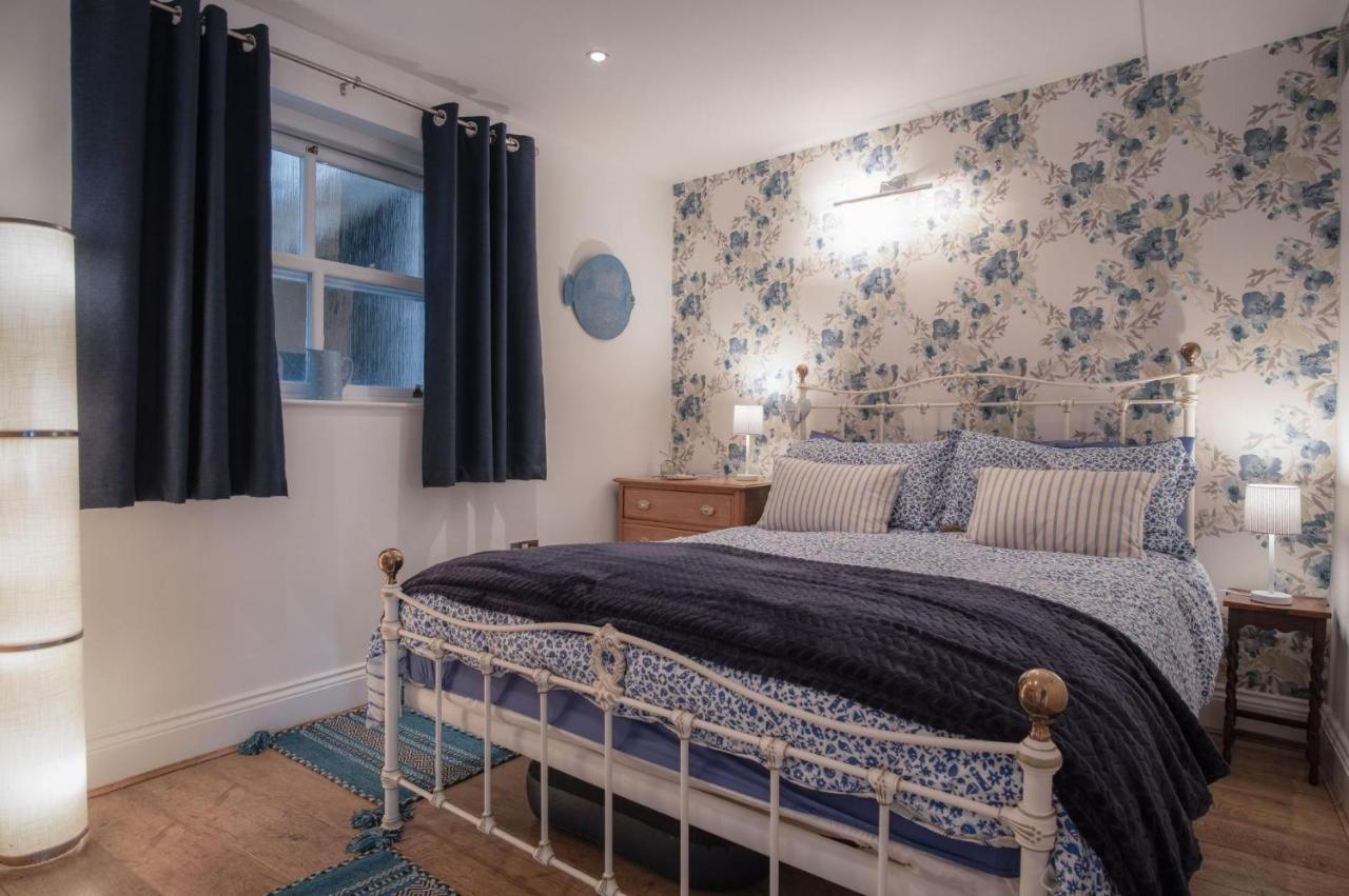 Goscar Court - 1 Bedroom Apartment - Тенби Экстерьер фото